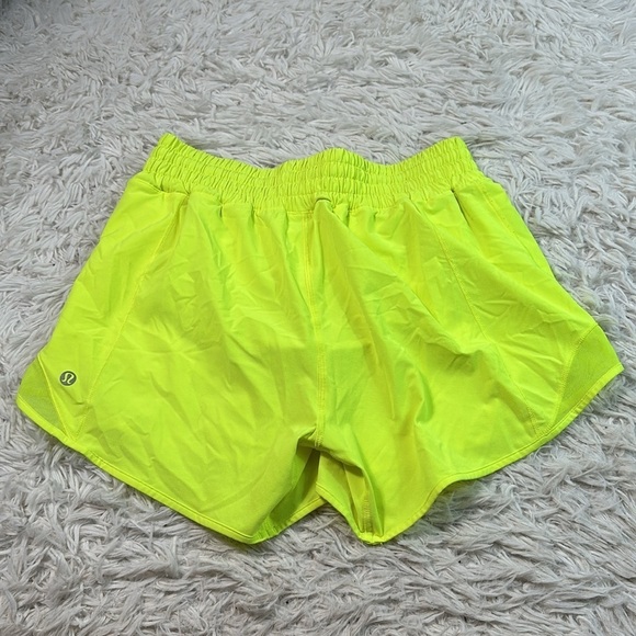 Lululemon Hotty Hot High-Rise Short 4" Highlight Yellow - Picture 5 of 6